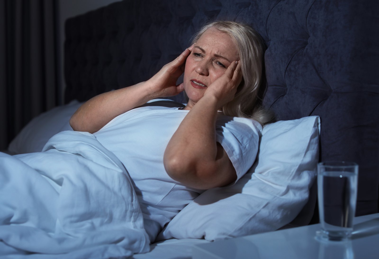 Noćno znojenje u menopauzi: zašto se dešava i kako doći do odmora koji vraća snagu