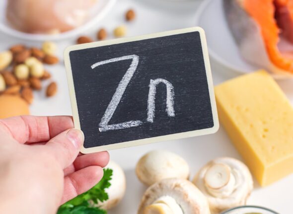Cink za žene 40+: imunitet, koža, nokti, hormoni, balans sa bakrom