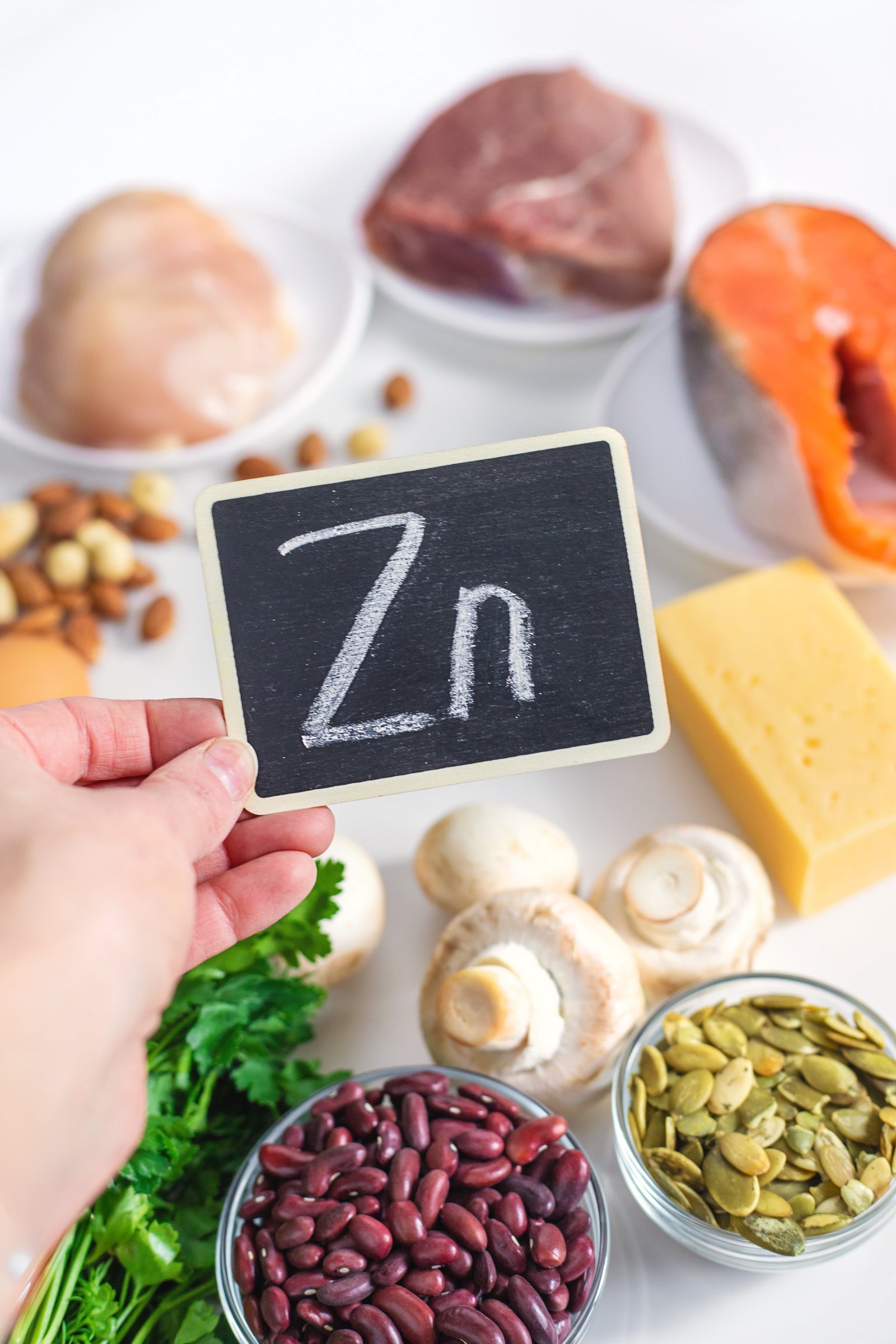 Cink za žene 40+: imunitet, koža, nokti, hormoni, balans sa bakrom