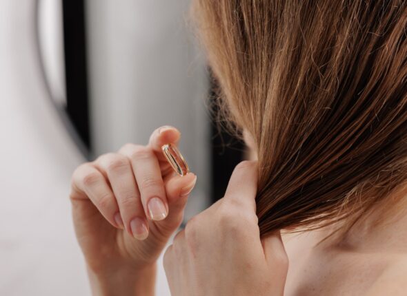 Biotin za kosu i nokte: da li zaista radi posle 50?